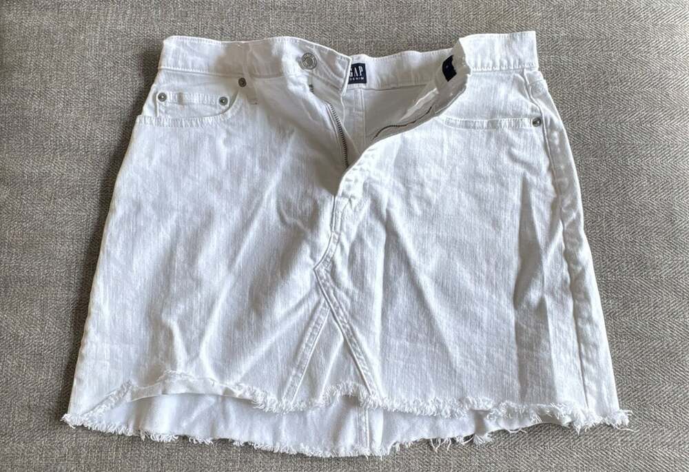 Gap Denim Skirt Size 10 White Raw Hem Denim Mini